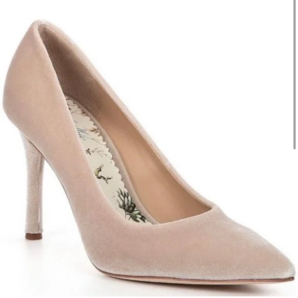 Antonio Melani x Nicola Bathie Champagne Bonnie Velvet Pumps